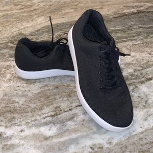 Atoms Sneakers